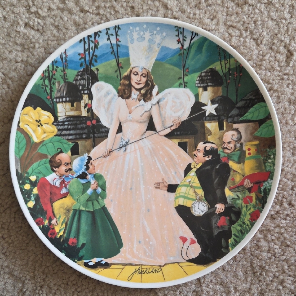 Knowles Limited Edition Plate - Black and White